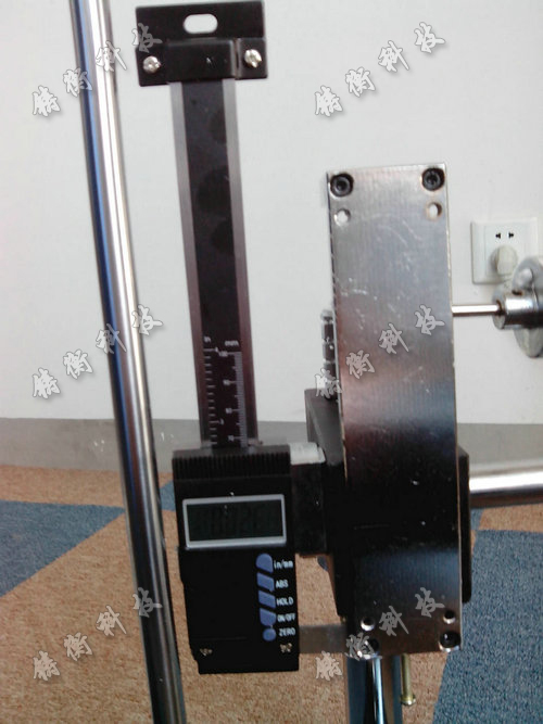 手壓式拉壓測試臺圖片